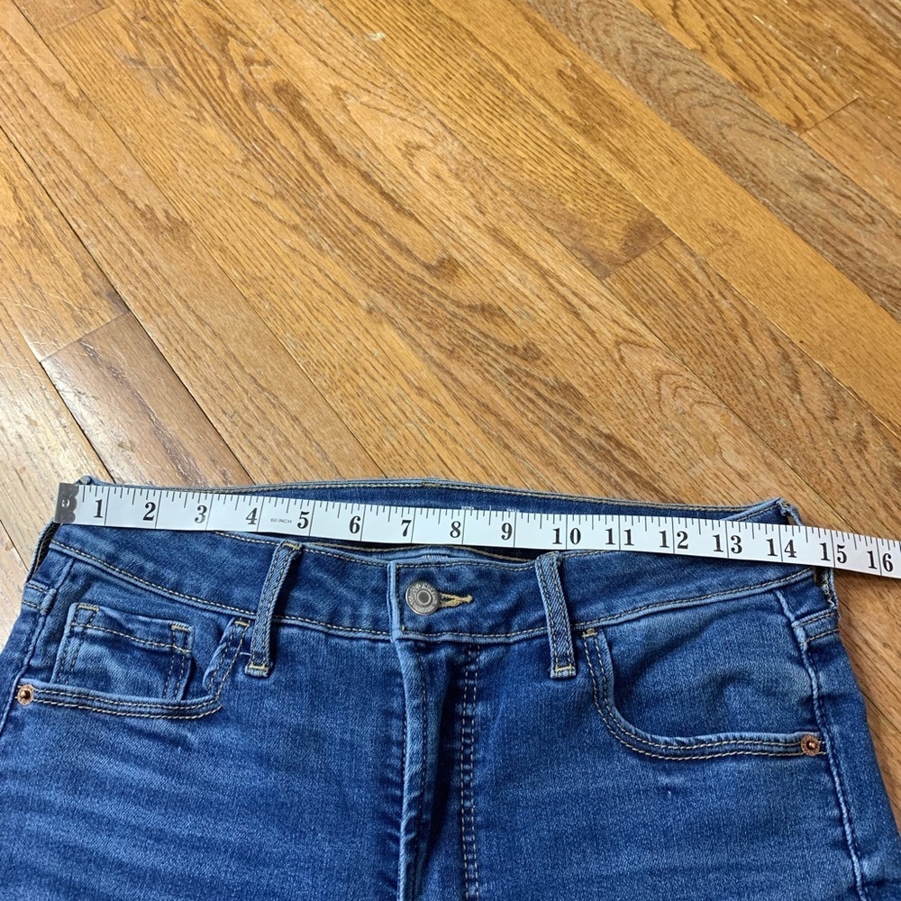 Old Navy Extra High-Rise Rockstar Super Skinny Jeans - 8 - Picture 7 of 8